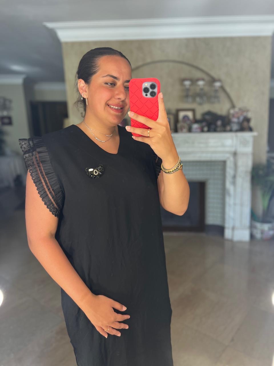 Dress with ruffled sleeves in black