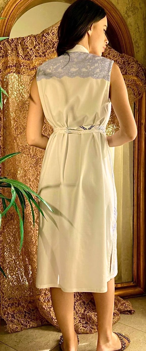 Shirt dress with italian thread work